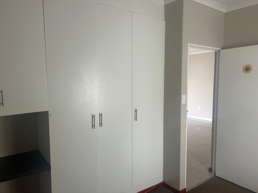 To Let 3 Bedroom Property for Rent in Haven Hills Eastern Cape